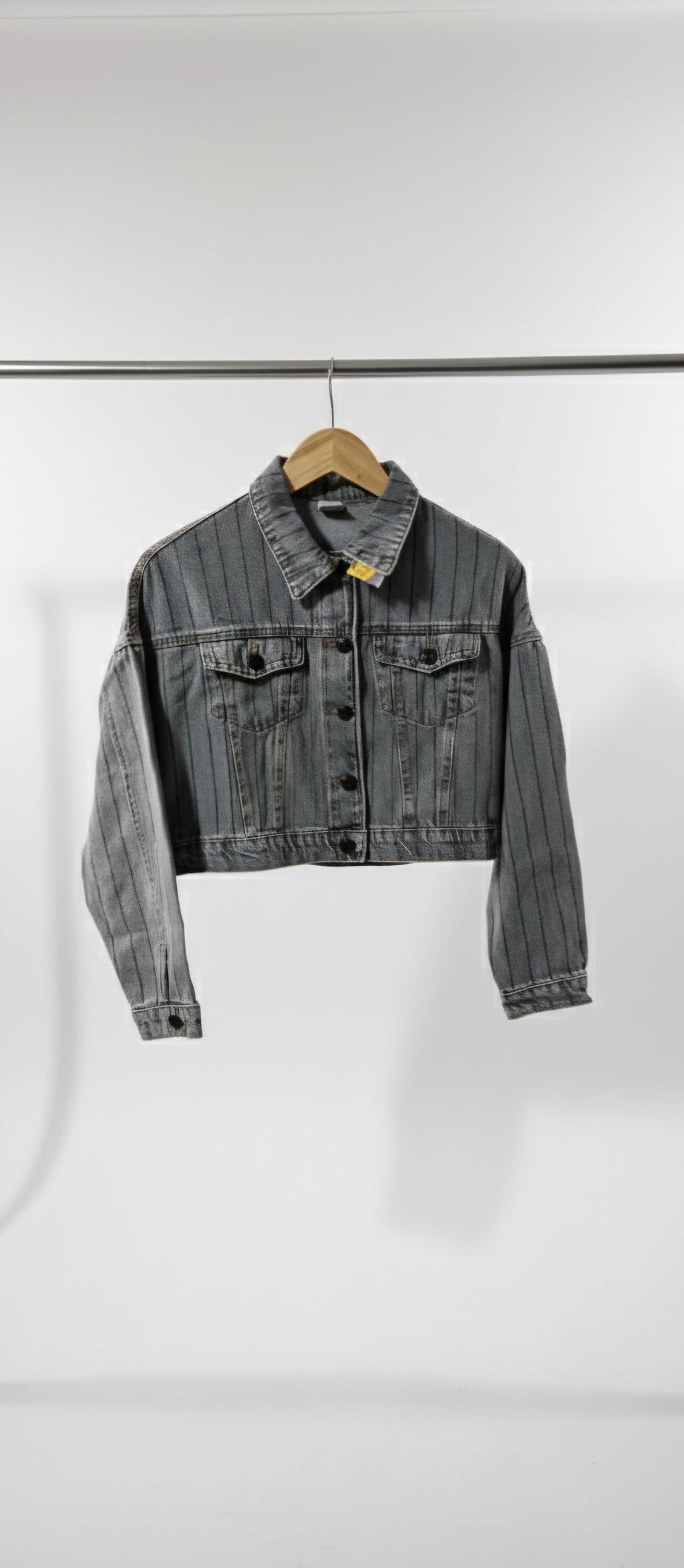 Jaqueta Jeans Sawary Cropped – Cinza Mesclado com Listras